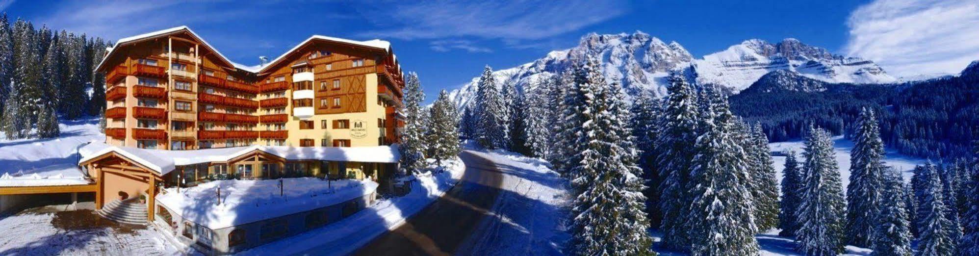Carlo Magno Hotel Spa Resort Madonna Exterior foto